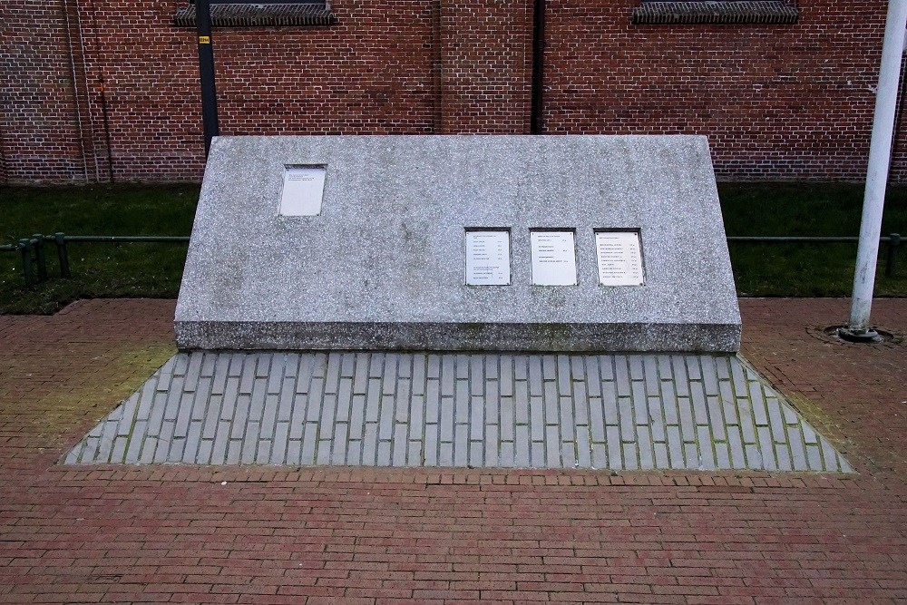 Oorlogsmonument Veendam #2