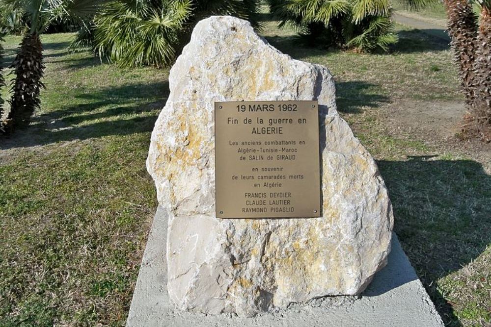 Oorlogsmonument Algerijnse Oorlog Arles