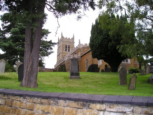 Oorlogsgraf van het Gemenebest St. Edelwin Churchyard