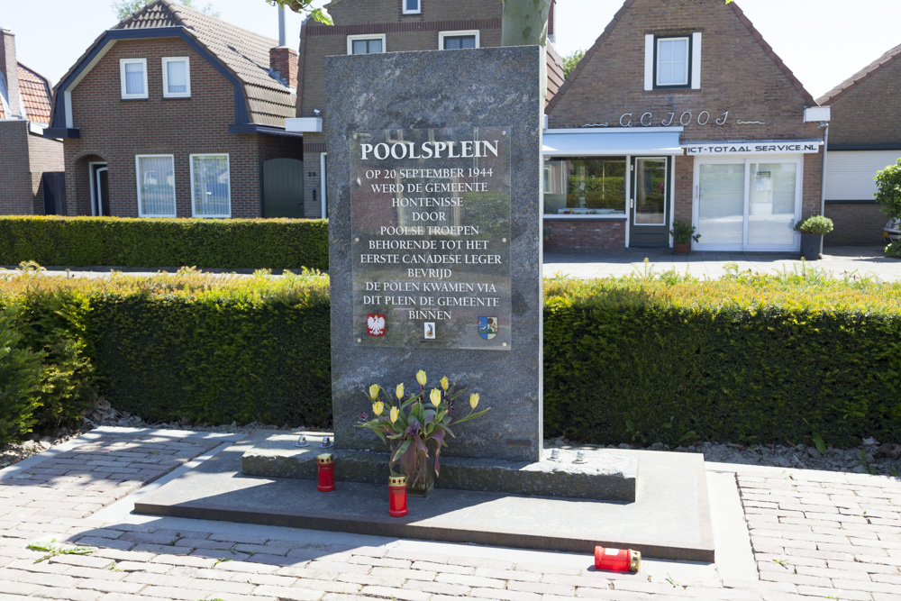 Monument Poolsplein Kloosterzande