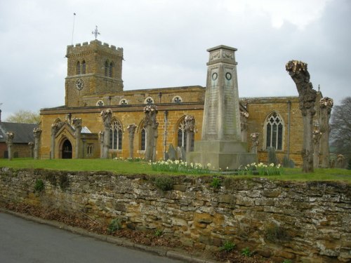 Oorlogsmonument Long Buckby #1