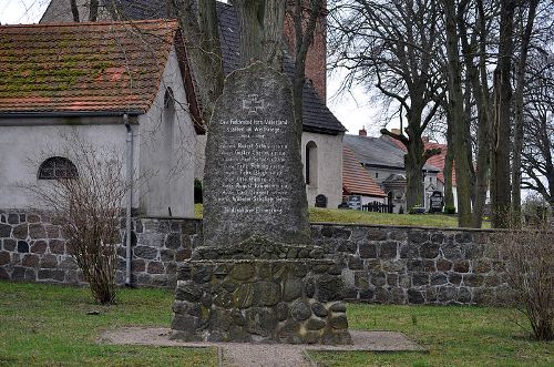 Oorlogsmonument Klein Ziethen #1