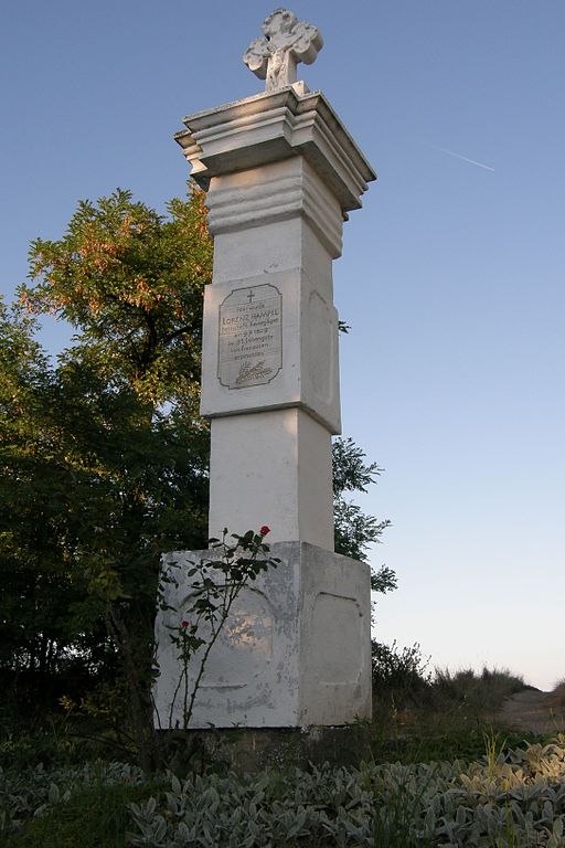 Monument Lorenz Hampel