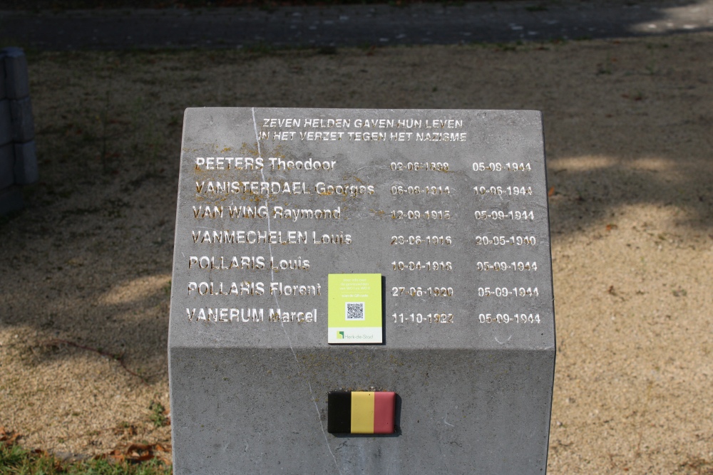 War Memorial Herk-de-Stad Zevenheldenlaan #2