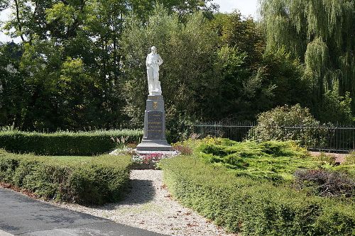 Oorlogsmonument Bazancourt #1