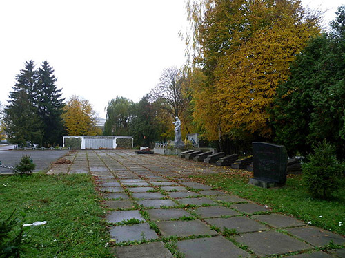 Sovjet Oorlogsbegraafplaats Ivanychi #2