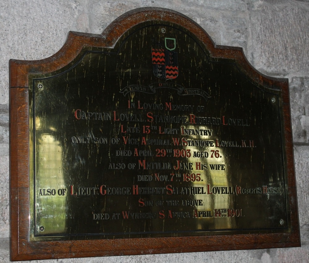 Gedenkteken Lieutenant George Herbert Salathiel Lovell