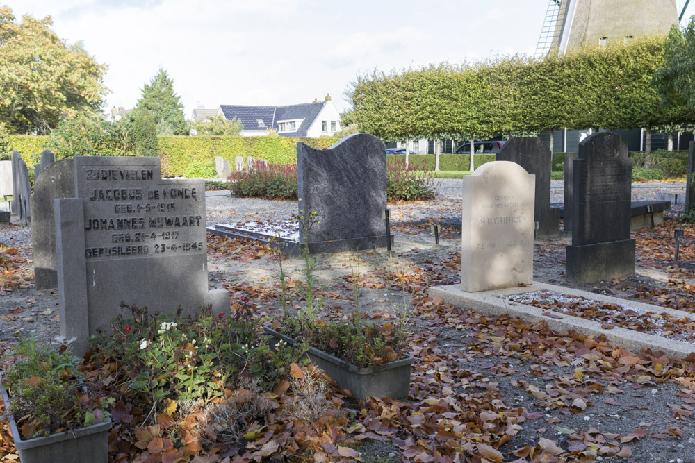 Dutch War Graves Municipal Cemetery Vreeland #4