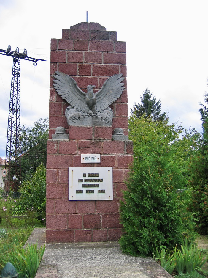 War Memorial Lovasberny #2
