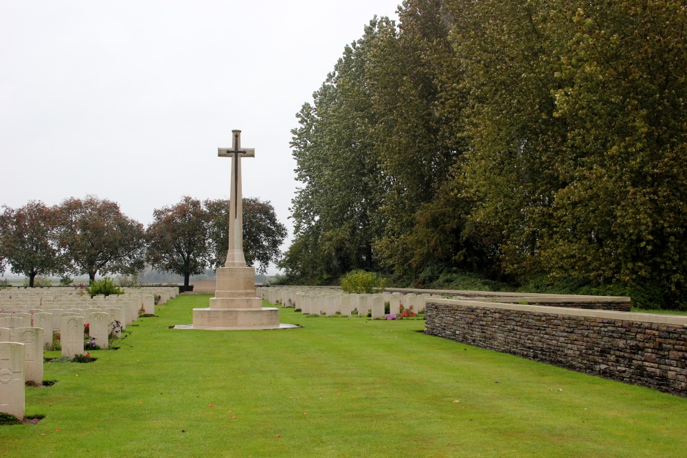 Commonwealth War Cemetery Trois Arbres #3