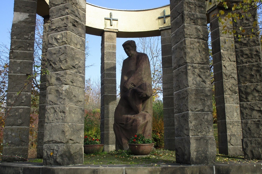 Oorlogsmonument Konz #2