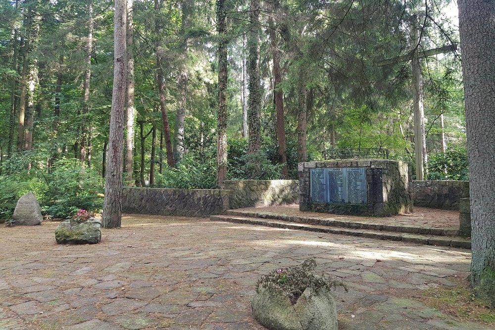 War Memorial Aumühle