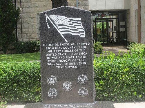 Monument Veteranen Real County