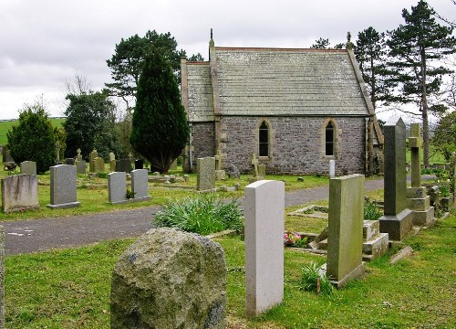 Commonwealth War Graves Ingleton Cemetery