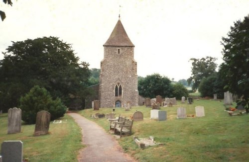 Commonwealth War Grave St. Mary Churchyard #1