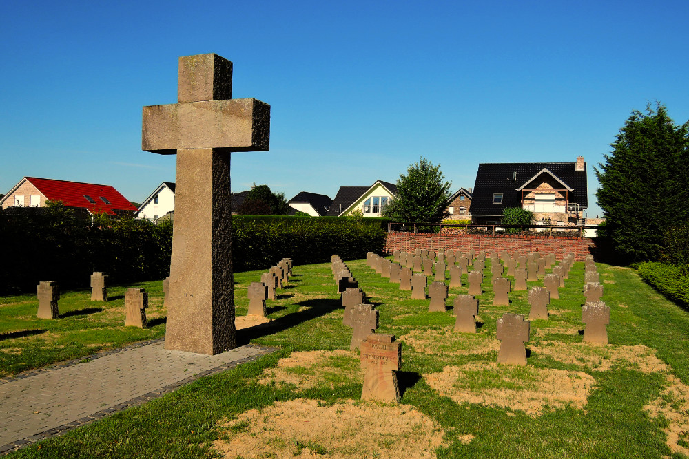 German Wargraves Neu-Immerath #1