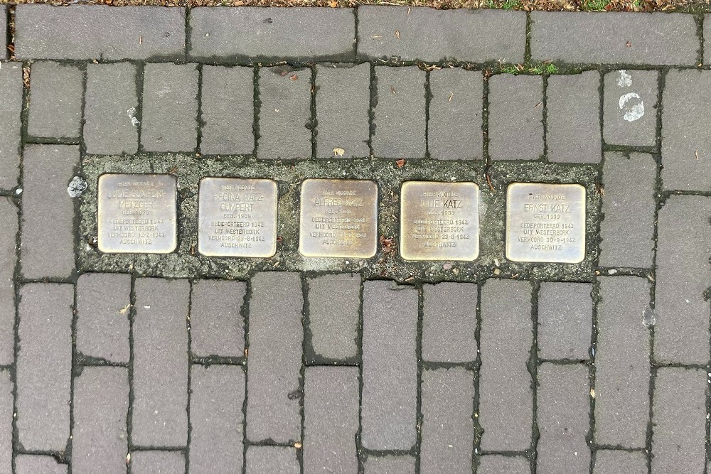 Stolpersteine Hoogstraat 9 #5