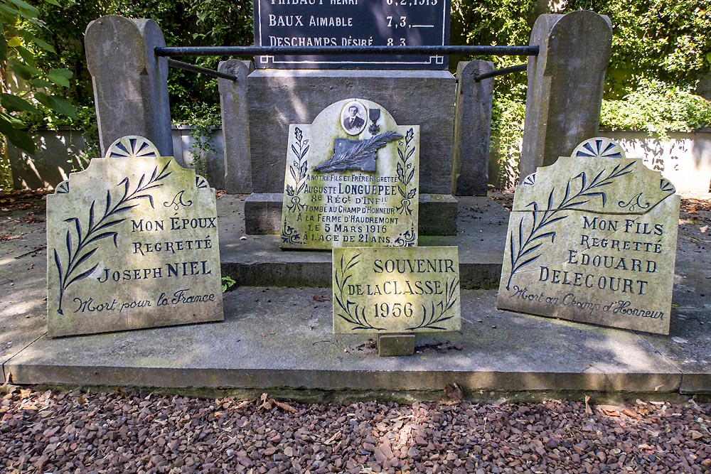 War Memorial Vendeville #5