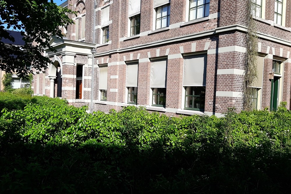 Former Military Hospital Onder de Linden #4