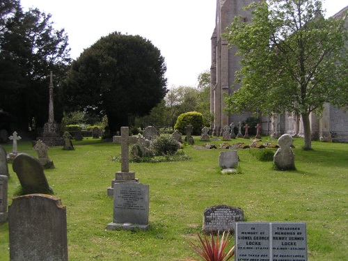 Oorlogsgraf van het Gemenebest All Saints Churchyard #1