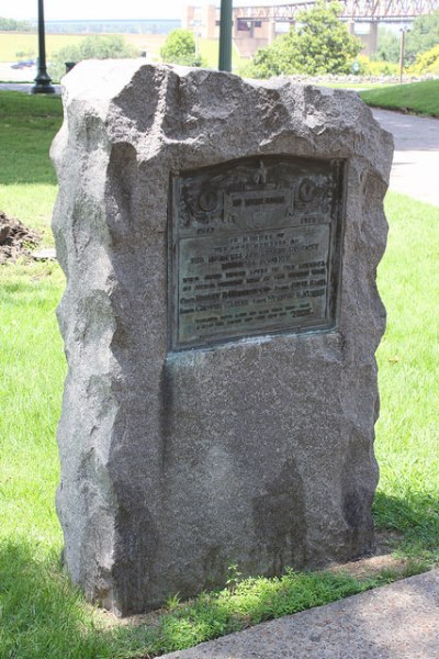 Monument  Memphis and Shelby County Medical Society