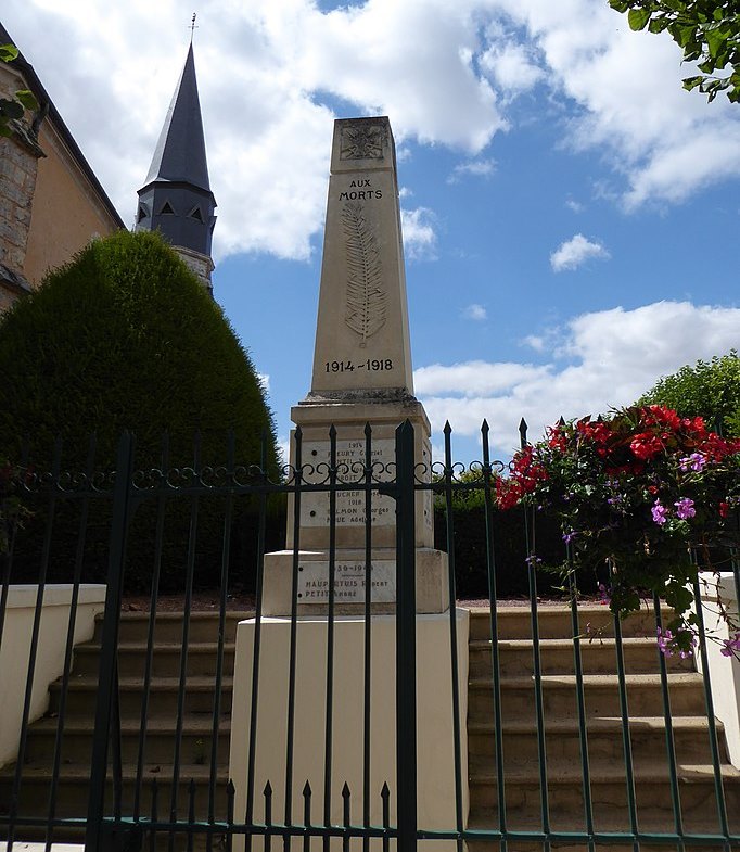 Oorlogsmonument Saint-Aubin-des-Bois #1