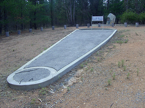 Monument 1940 Canberra Air Disaster #1