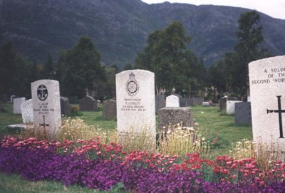 Commonwealth War Graves Mosjoen #1