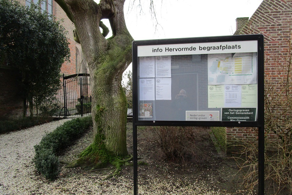 Nederlandse Oorlogsgraven NH Kerkhof Benschop #3