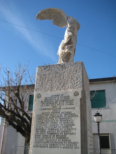 Oorlogsmonument Monteforte Cilento #1