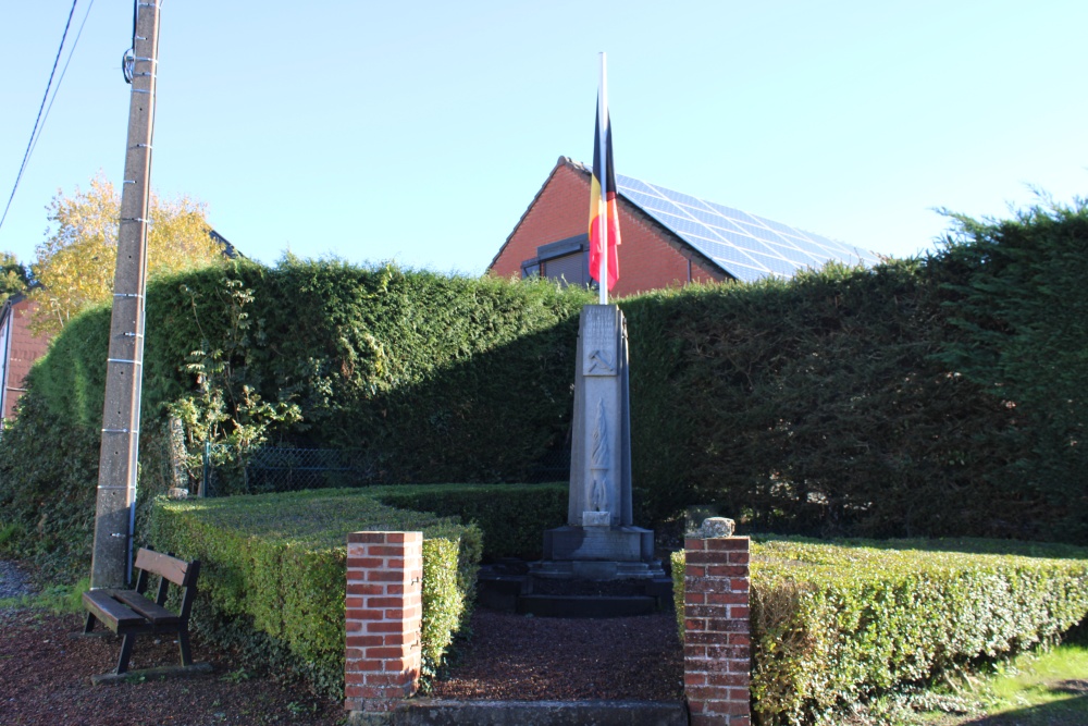 Monument van het Verzet Carnires #1