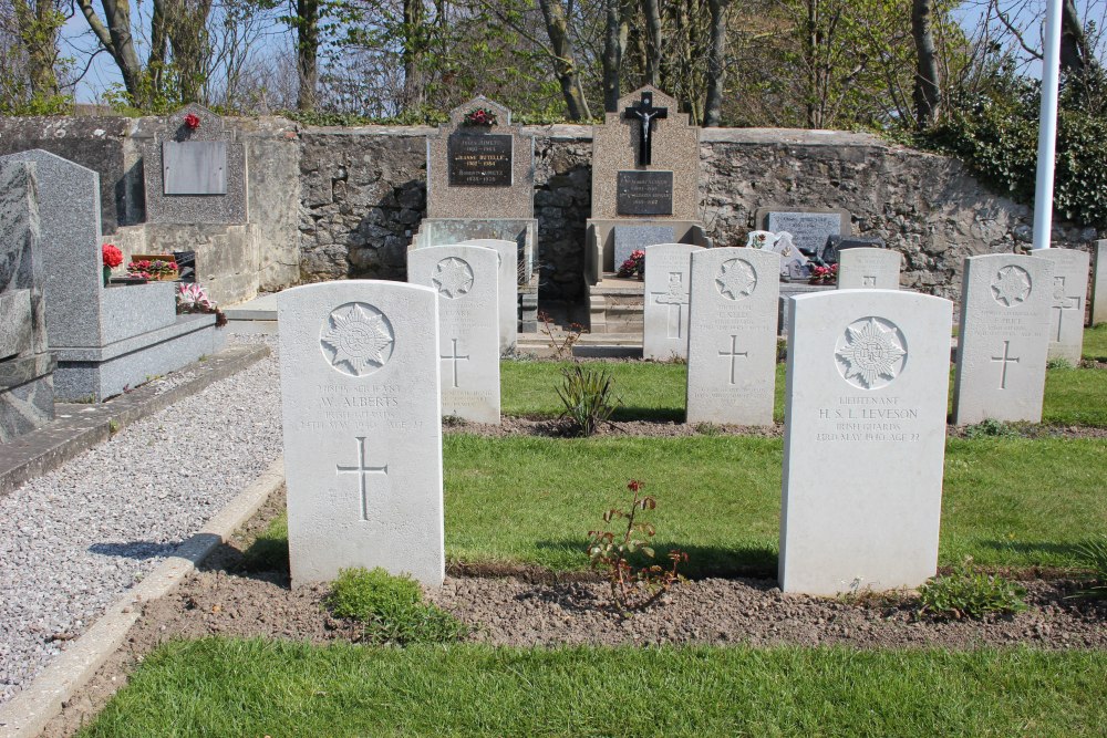 Commonwealth War Graves Outreau #2