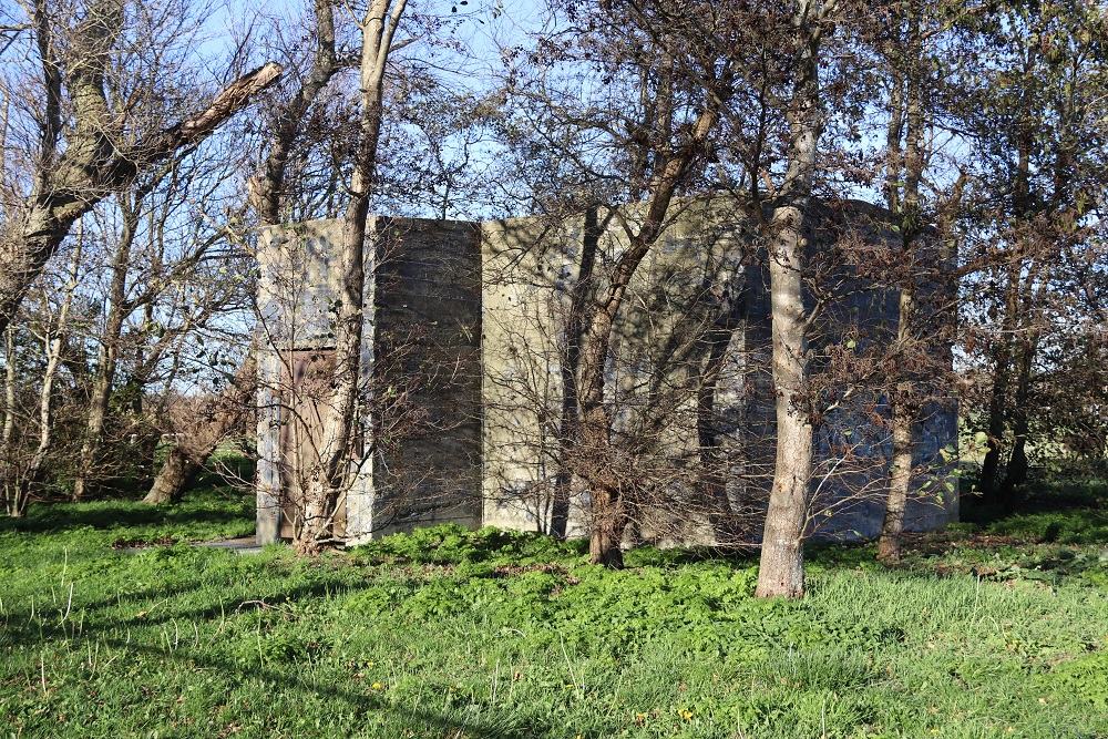 Fliegerhorst Bergen - Aggregate Bunker (A23)