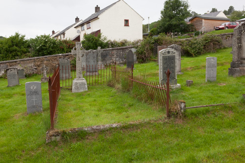 Oorlogsgraven van het Gemenebest Kilmallie Old Churchyard #1