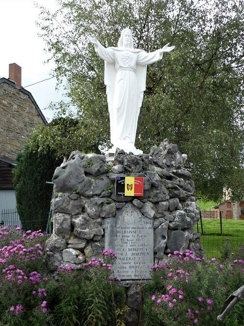 Oorlogsmonument - Heilig Hartbeeld Forzée #2
