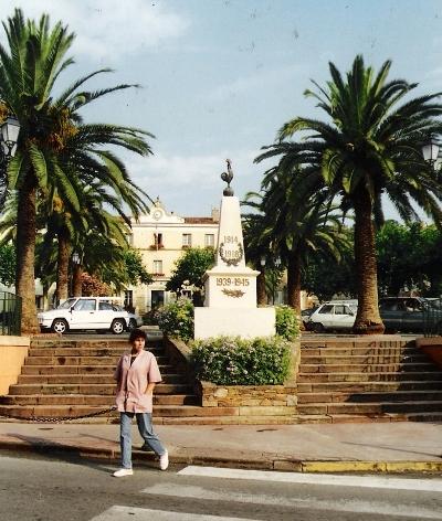 War Memorial Cogolin #1