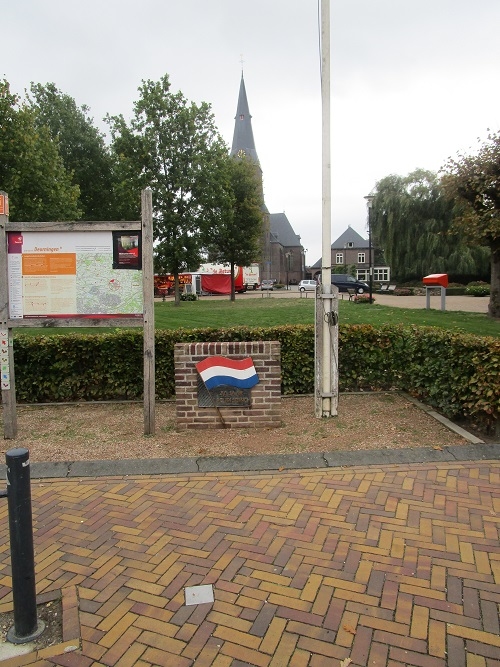 Bevrijdingsmonument Deurningen #2