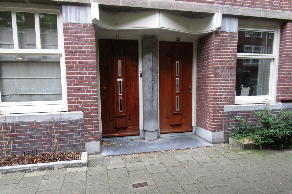 Stumbling Stones Roerstraat 33 #4