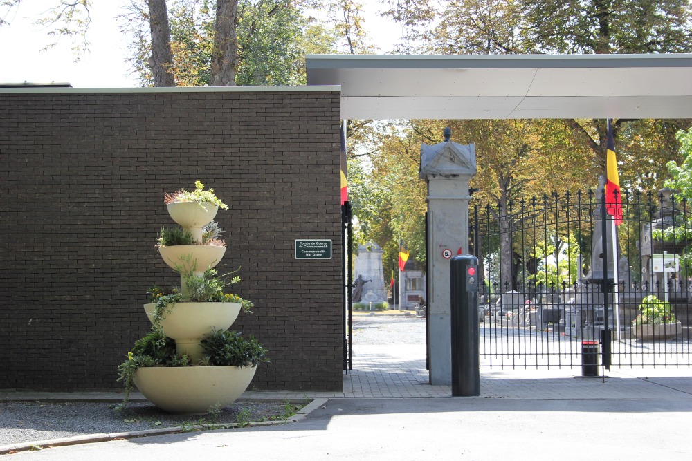 Municipal Cemetery Rhees Herstal #1