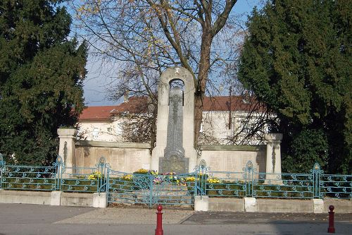 War Memorial Champigneulles #1