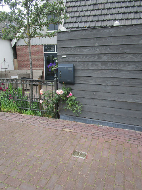 Stumbling Stones Meerweg 52 (was Voordijk 48) #4