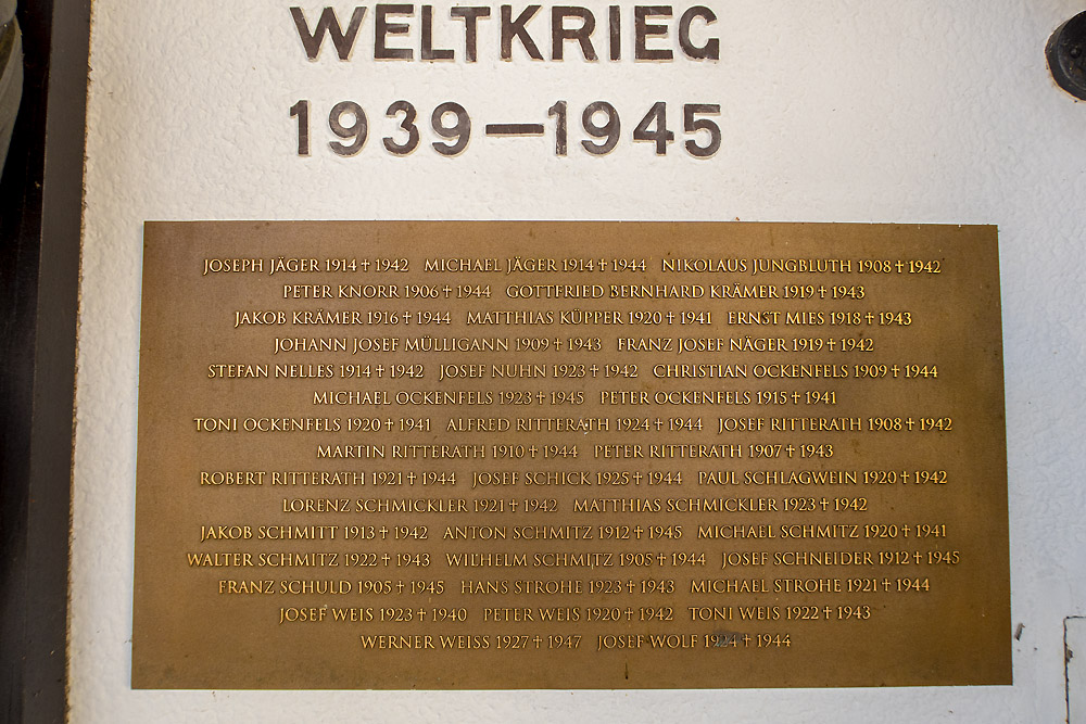 War Memorial Löhndorf #4