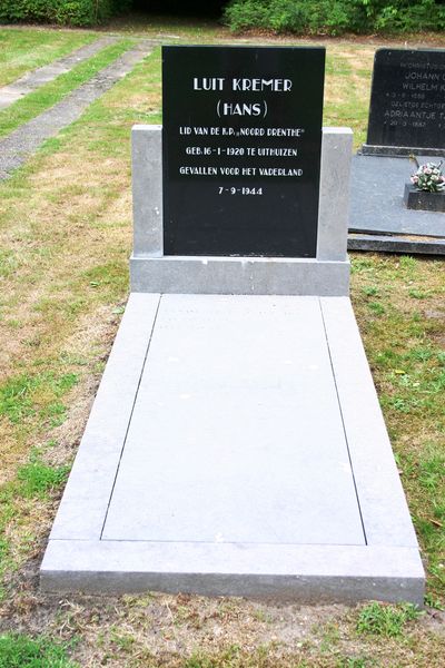 Dutch War Grave Een #2