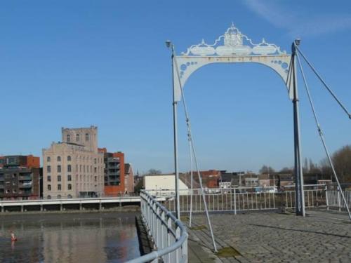 Monument Weduwe Van Enschodtbrug