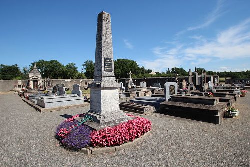 Oorlogsmonument Lavault-Sainte-Anne #1