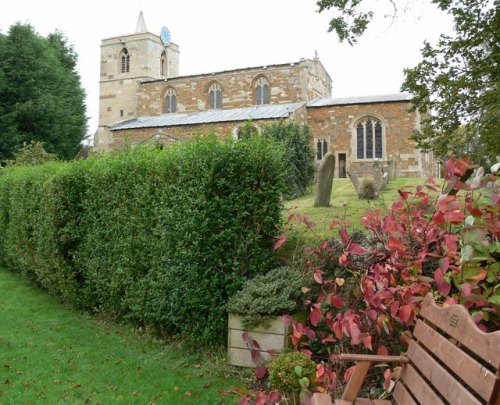 Oorlogsgraven van het Gemenebest All Saints Churchyard