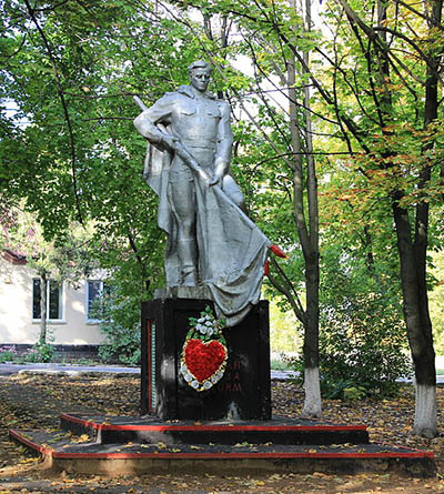 Oorlogsmonument Novohnativka #1