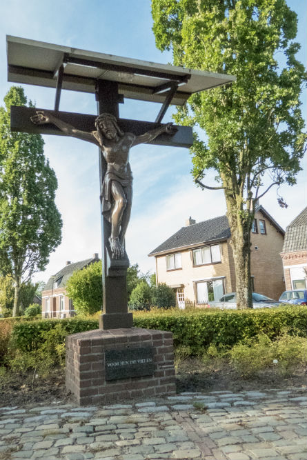 War Memorial Gemonde #2