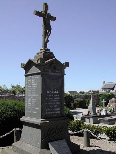 Oorlogsmonument Brélès #1
