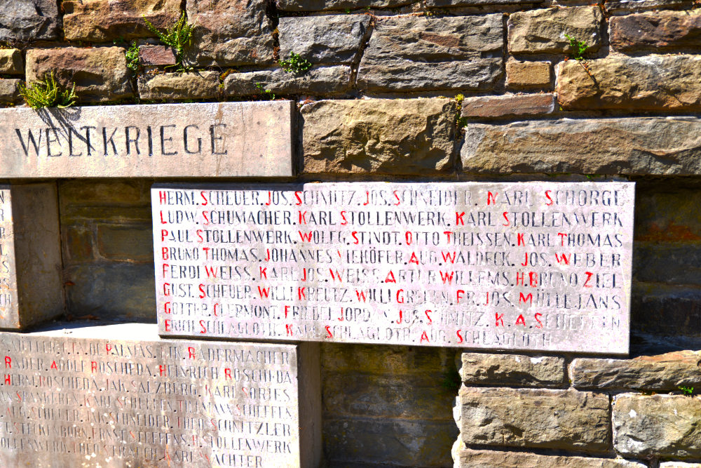 War Memorial Monschau #4